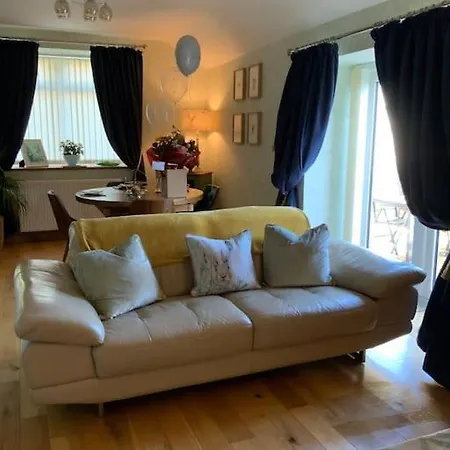 Bees Luxury 5* With Hot Tub Apartamento