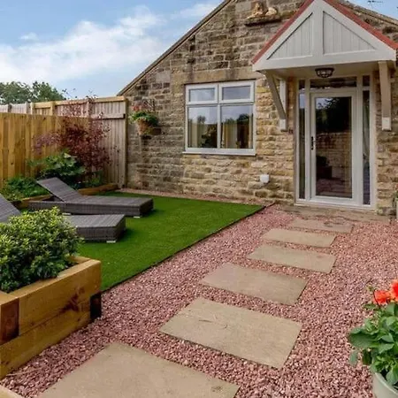 Bees Luxury 5* With Hot Tub Scarborough