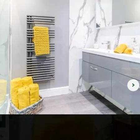 Bees Luxury 5* With Hot Tub Apartamento