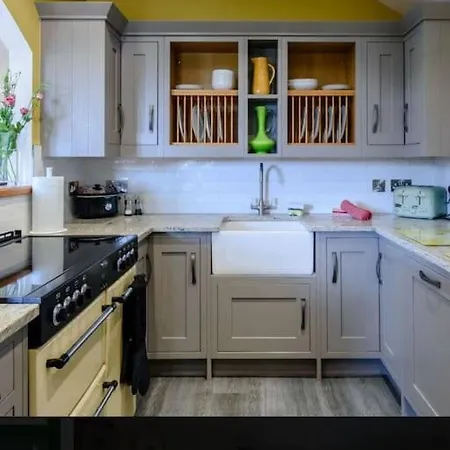 Bees Luxury 5* With Hot Tub Apartamento
